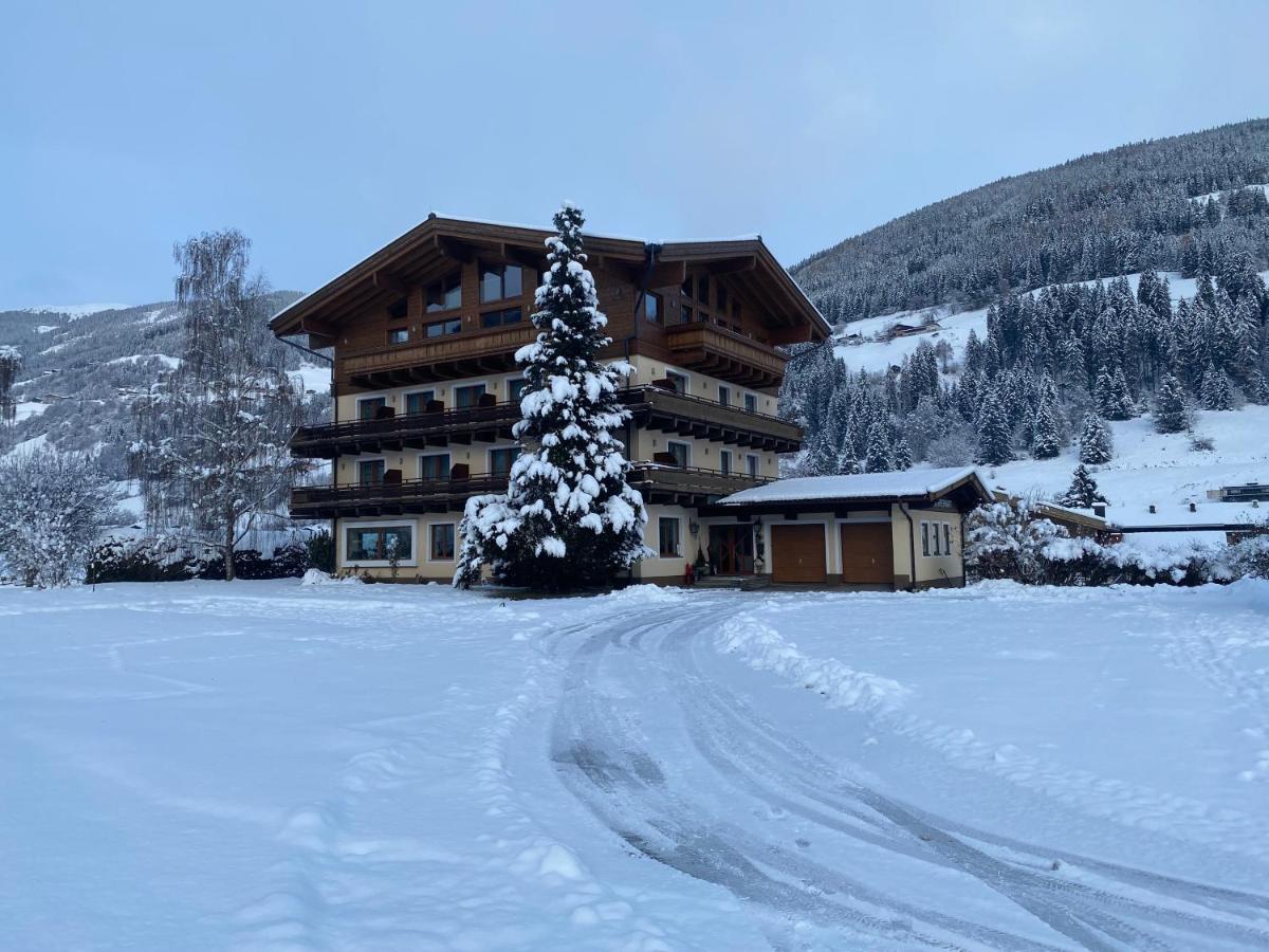 Pension Dorferwirt Bramberg am Wildkogel Exterior photo